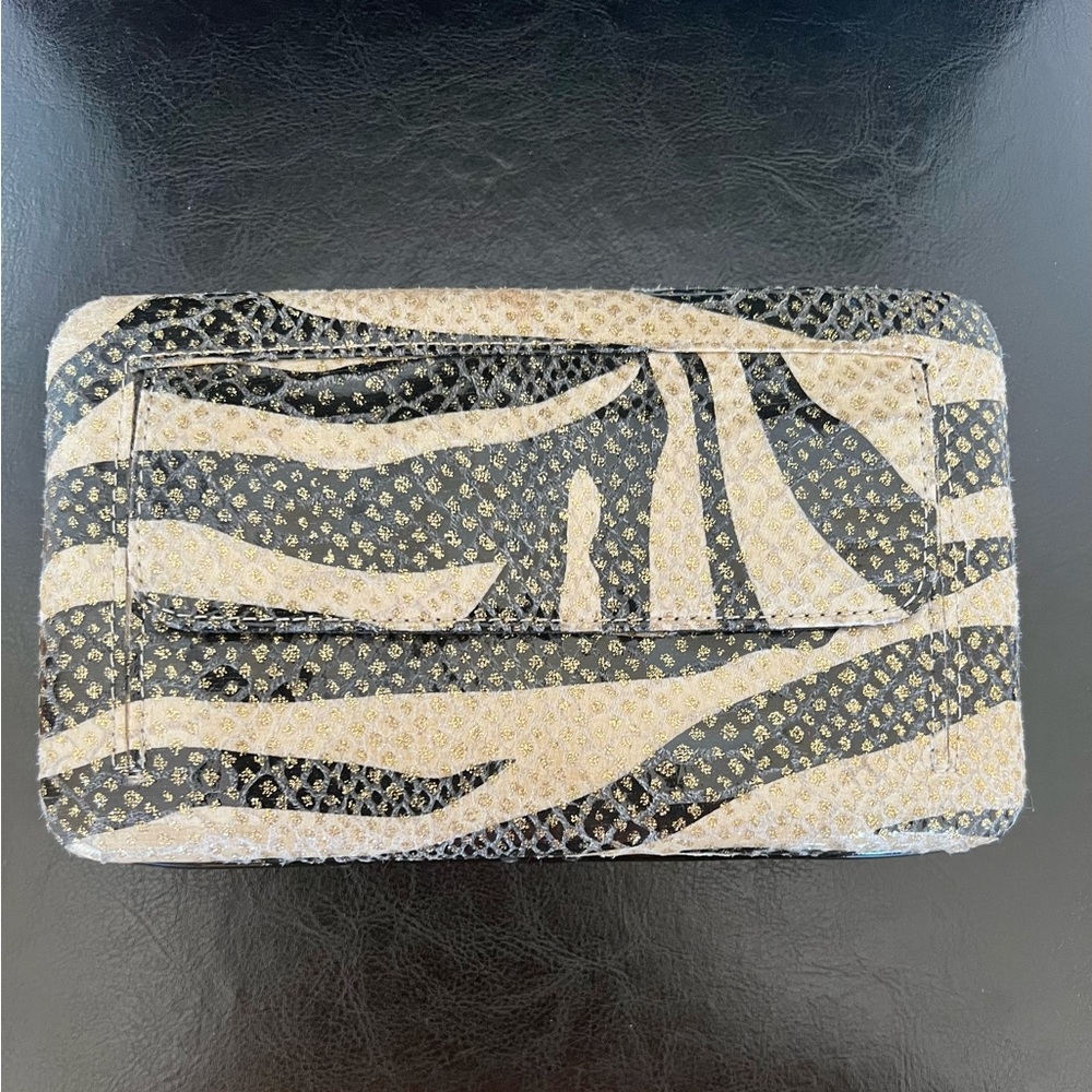 Zebra Clutch